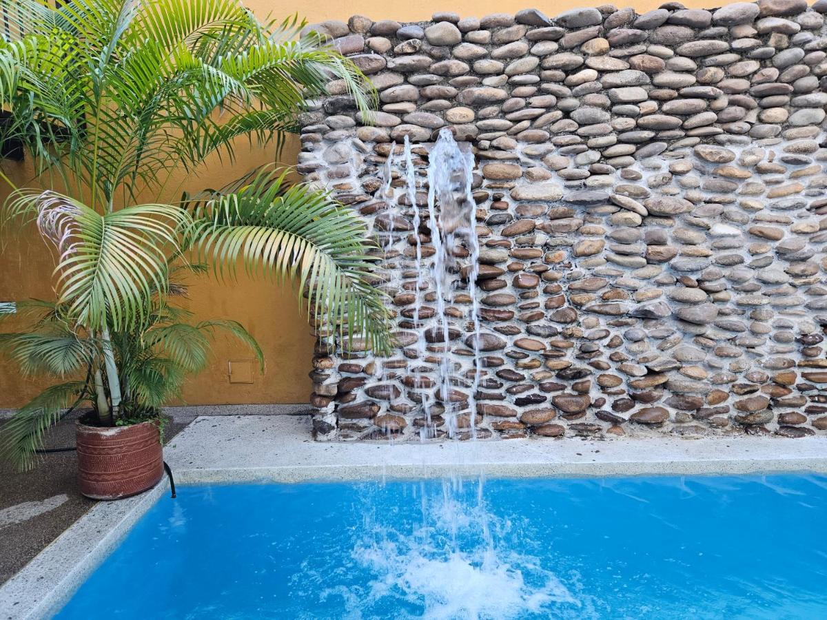 Hotel Victoria Queen Villavieja Exterior foto